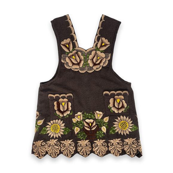 Brown Mexican Embroidered Apron – Premium Cotton Blend Apron with Beige Floral - Picture 4 of 9